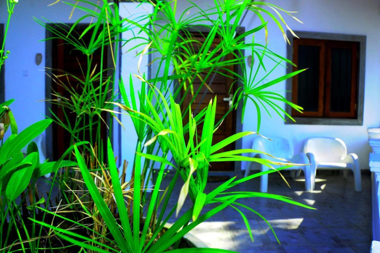 Happy Banana Hotel Unawatuna Exterior photo